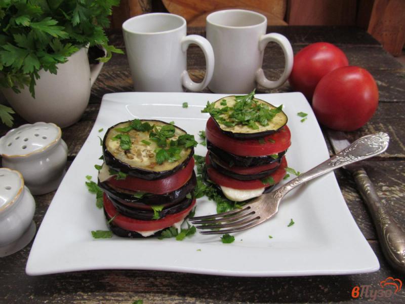 Фото приготовление рецепта: Теплый салат с баклажаном шаг №7
