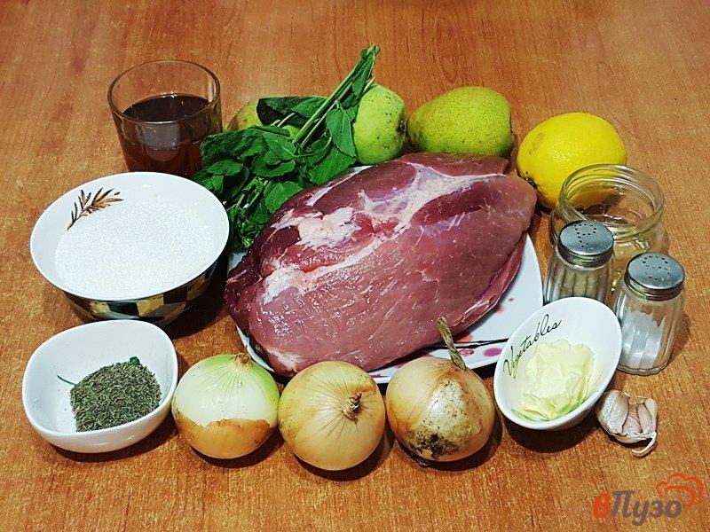 Фото приготовление рецепта: Запеченная свинина с жареными грушами шаг №1