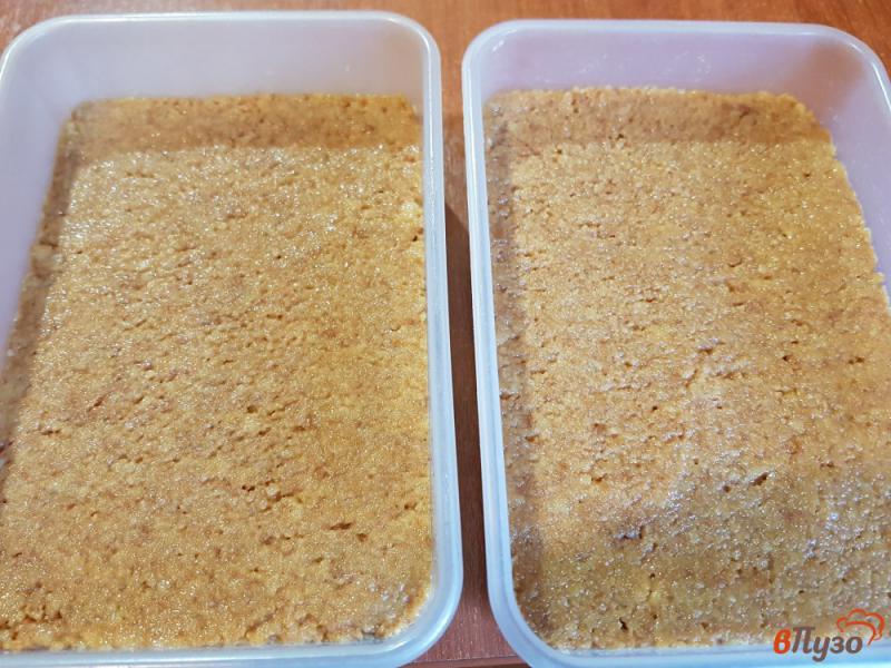 Фото приготовление рецепта: Торт песочный с масляным кремом шаг №12