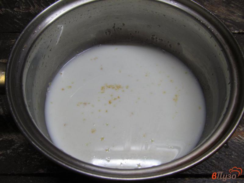 Фото приготовление рецепта: Молочный десерт с какао шаг №2