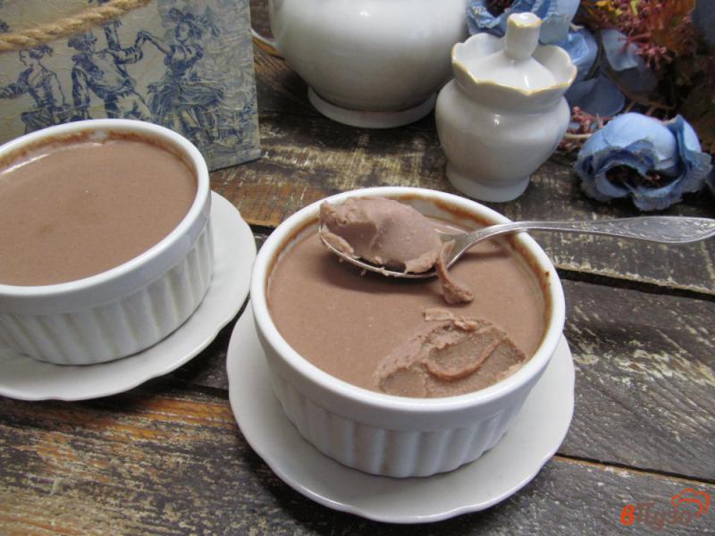 Фото приготовление рецепта: Молочный десерт с какао шаг №8
