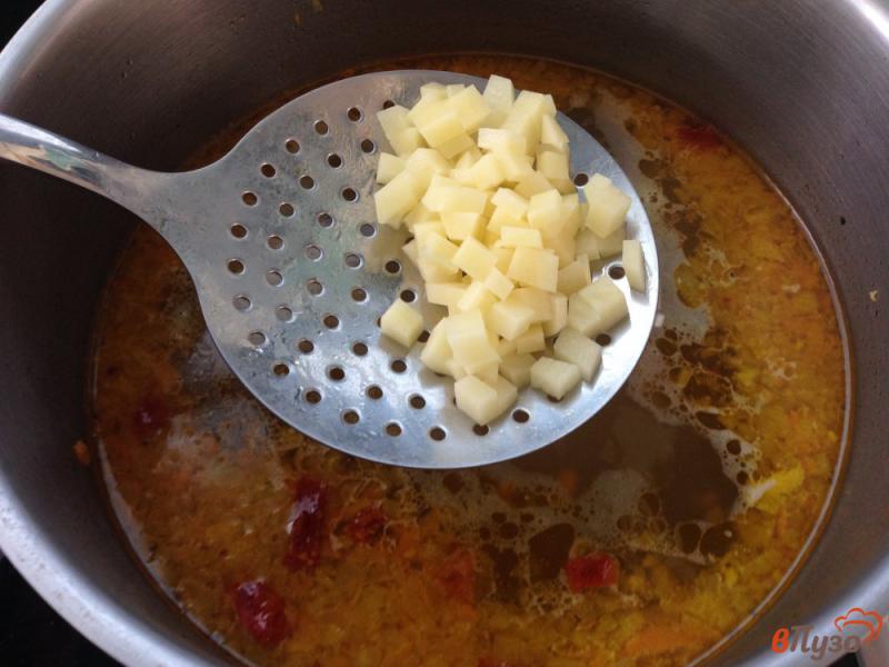 Фото приготовление рецепта: Суп куриный с домашней лапшой шаг №9