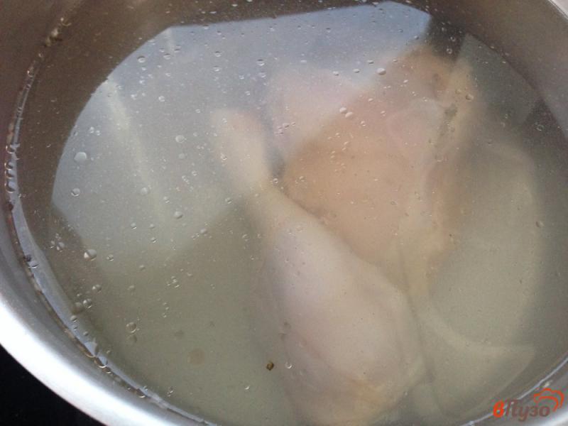 Фото приготовление рецепта: Суп куриный с домашней лапшой шаг №1