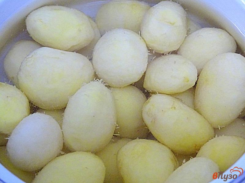Фото приготовление рецепта: Картофель с розмарином запеченный в пергаменте шаг №1