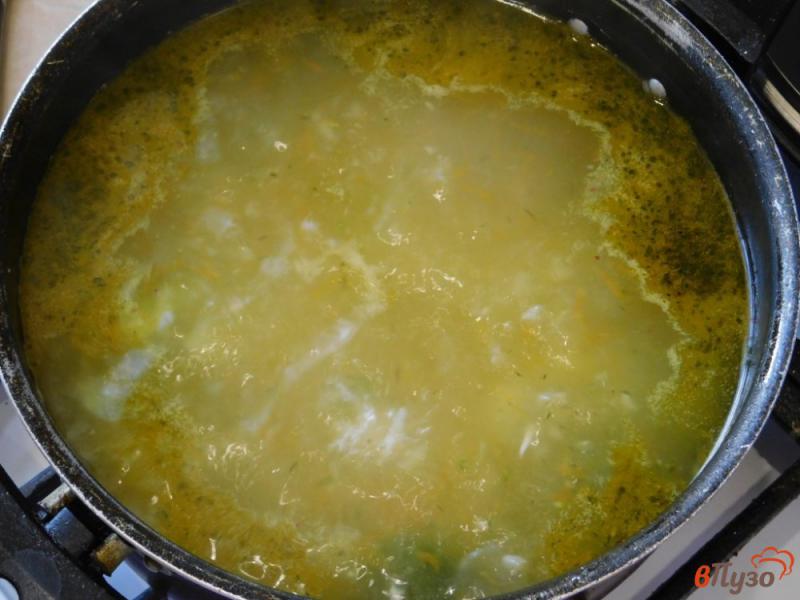 Фото приготовление рецепта: Куриный суп с брокколи шаг №4
