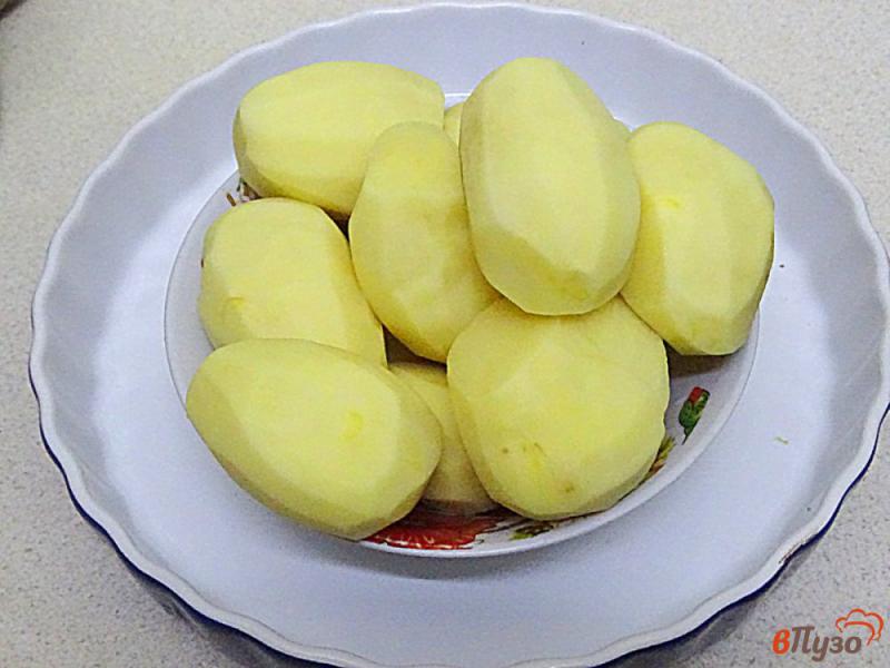 Фото приготовление рецепта: Картофель запеченный под сыром шаг №1