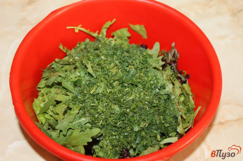 Фото приготовление рецепта: Витаминный зеленый салат шаг №3