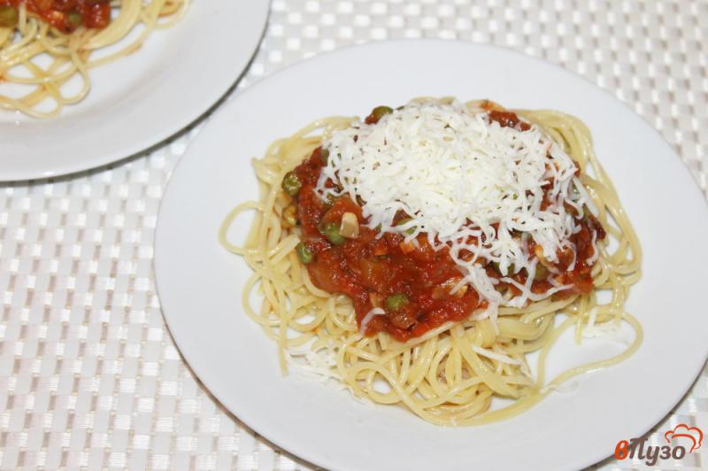 Фото приготовление рецепта: Спагетти в томатном соусе с овощами шаг №5