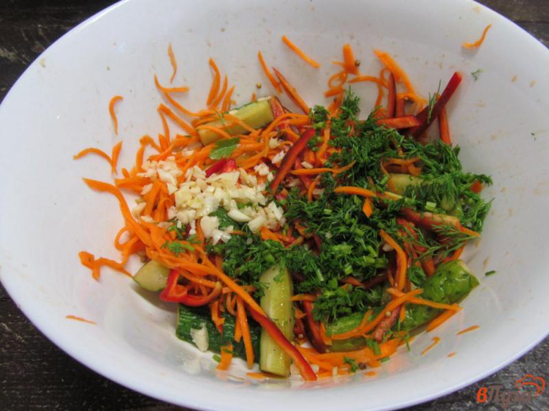 Фото приготовление рецепта: Салат «Морковча» по-корейски шаг №6