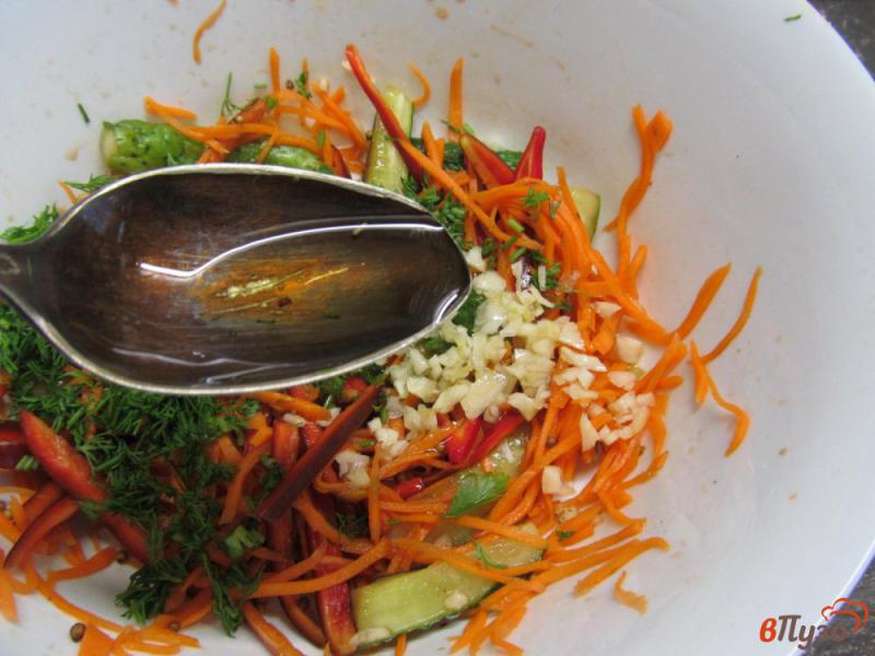 Фото приготовление рецепта: Салат «Морковча» по-корейски шаг №9
