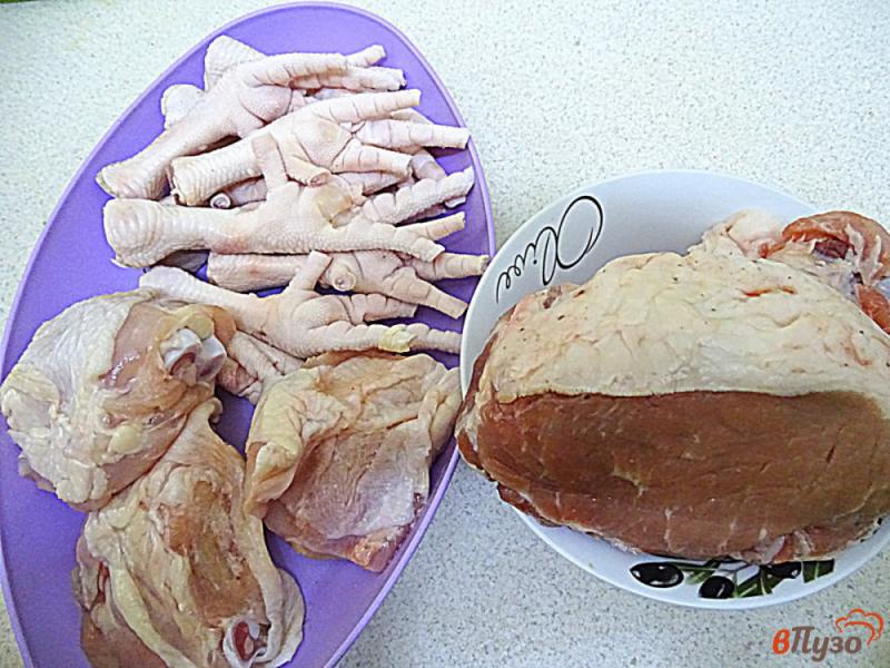 Фото приготовление рецепта: Холодец из свинины и курицы шаг №1