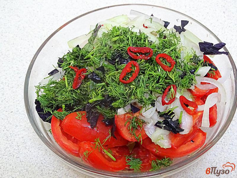 Фото приготовление рецепта: Салат из помидоров острый шаг №6