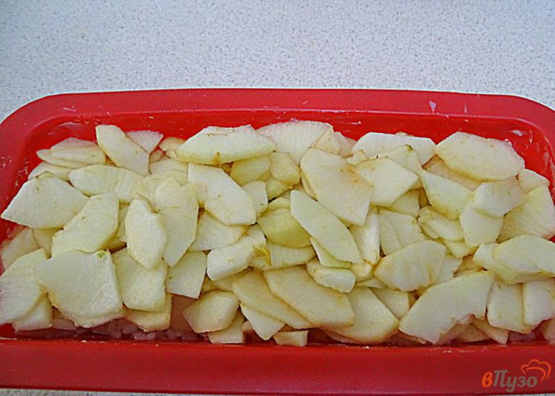 Фото приготовление рецепта: Рисовая запеканка с яблоками шаг №6