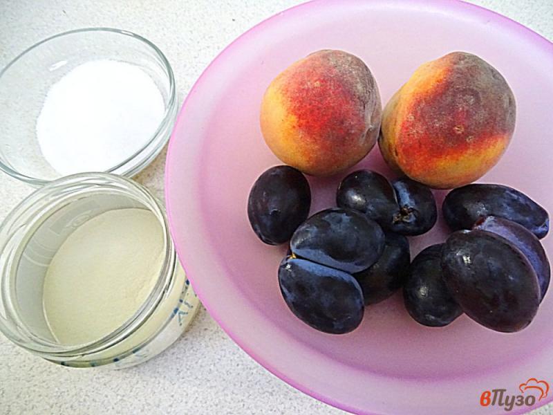 Фото приготовление рецепта: Мармелад из слив и персика шаг №1