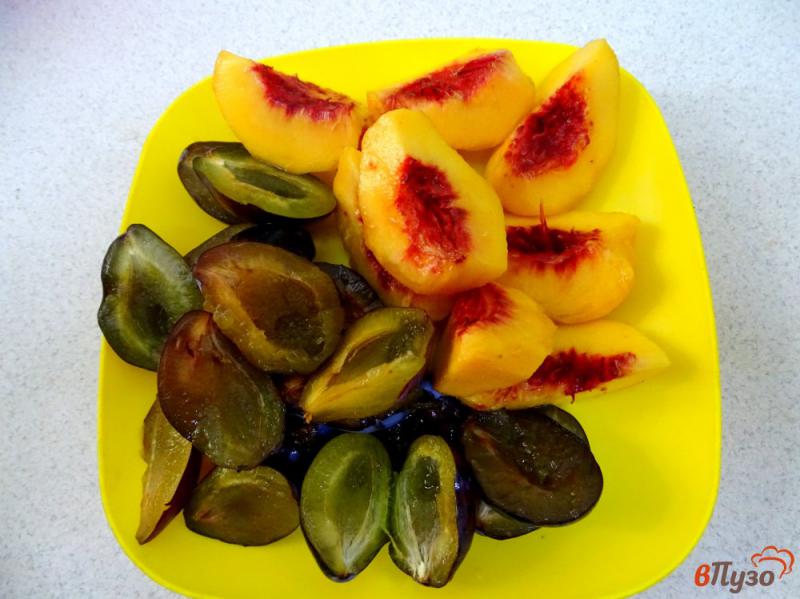 Фото приготовление рецепта: Мармелад из слив и персика шаг №2