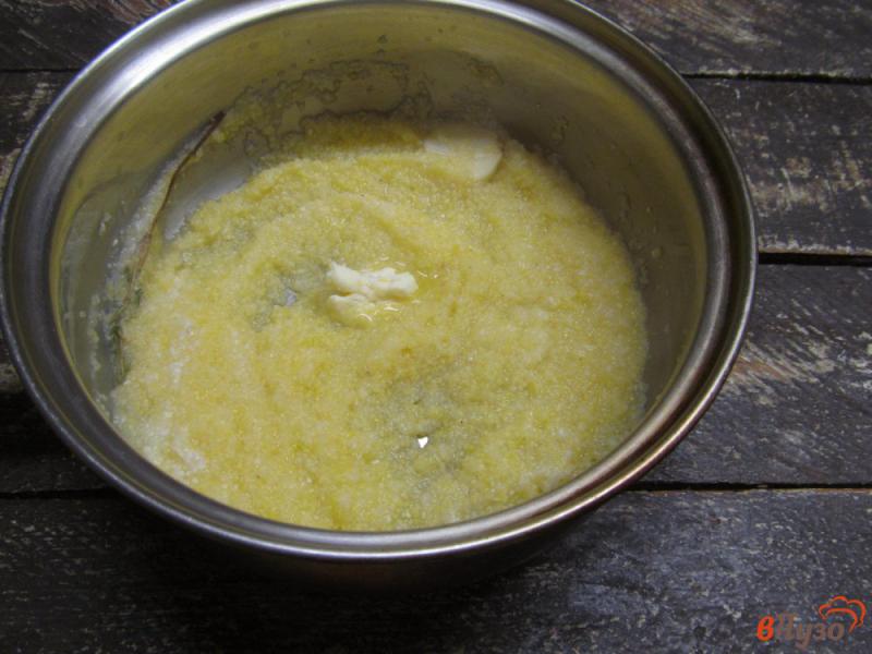 Фото приготовление рецепта: Карамельная капуста со сливочной полентой шаг №3