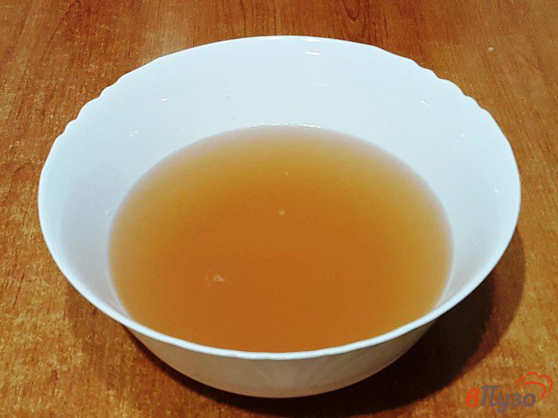 Фото приготовление рецепта: Персиковый напиток с лимонами шаг №9