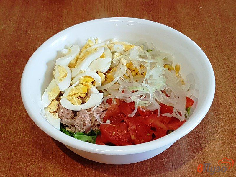 Фото приготовление рецепта: Зеленый салат с тунцом шаг №8