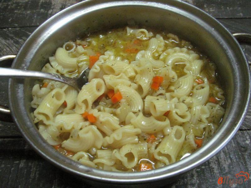 Фото приготовление рецепта: Густой суп с пастой и овощами шаг №6