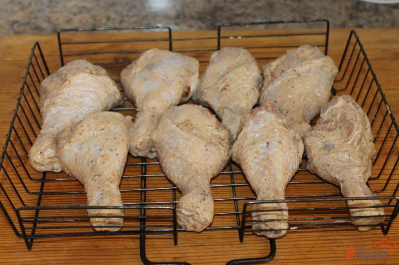 Фото приготовление рецепта: Сочные куриные ножки на мангале шаг №5