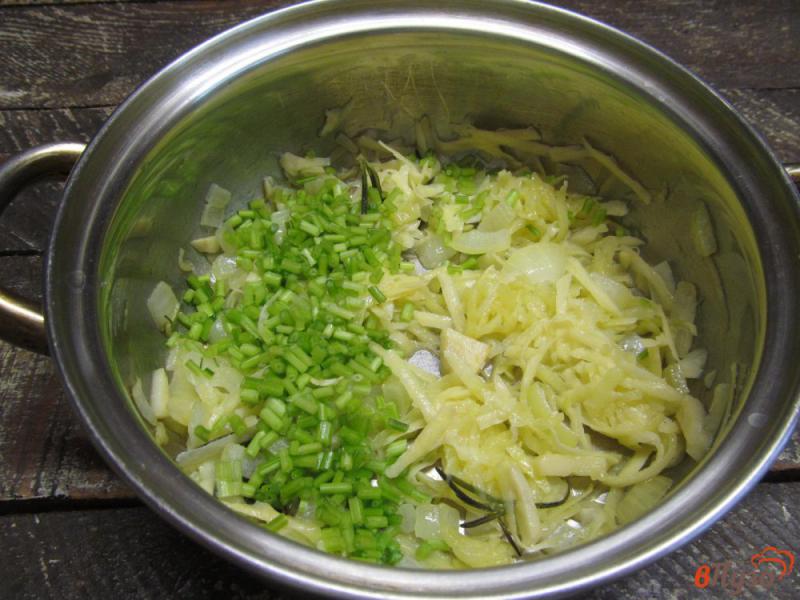 Фото приготовление рецепта: Суп-пюре из кабачка с макаронами шаг №3