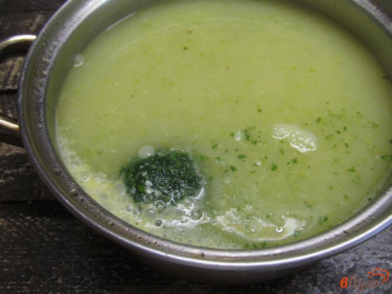 Фото приготовление рецепта: Суп-пюре из кабачка с макаронами шаг №6