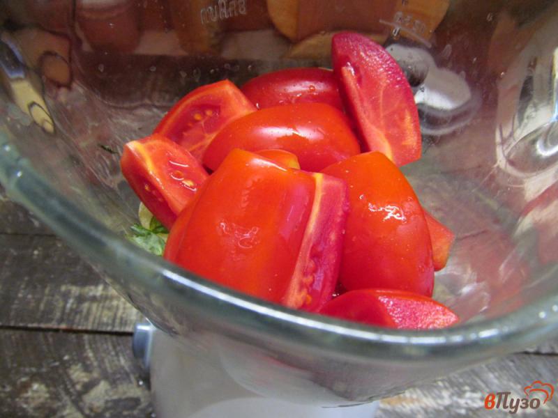 Фото приготовление рецепта: Аджика из помидора с хреном шаг №3