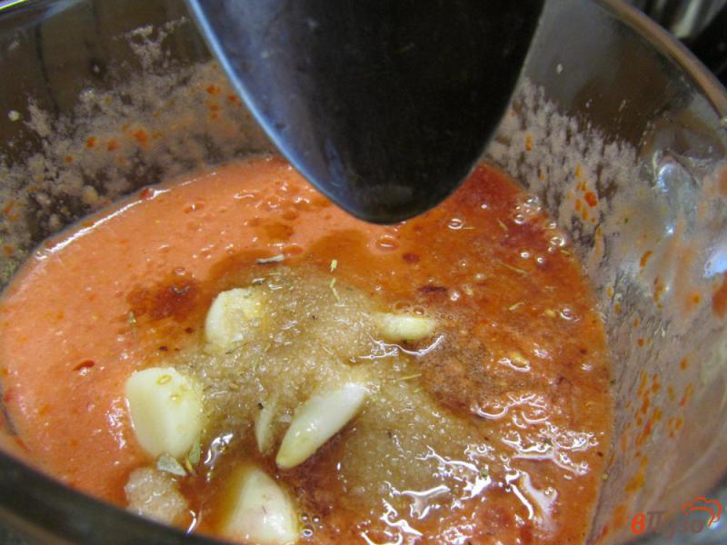 Фото приготовление рецепта: Аджика из помидора с хреном шаг №7
