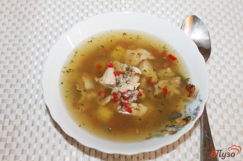 Фото приготовление рецепта: Суп с курицей и гречневой крупой шаг №7