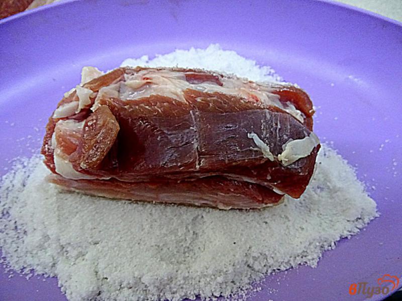 Фото приготовление рецепта: Свиная грудинка запеченная в рукаве шаг №6