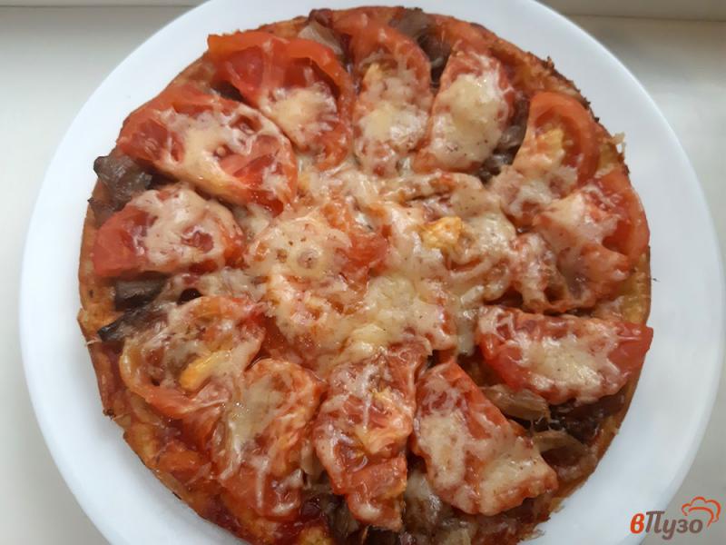Фото приготовление рецепта: Пицца из кабачка с грибами шаг №13