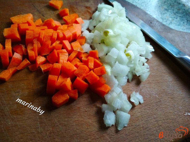 Фото приготовление рецепта: Суп с фрикадельками шаг №1