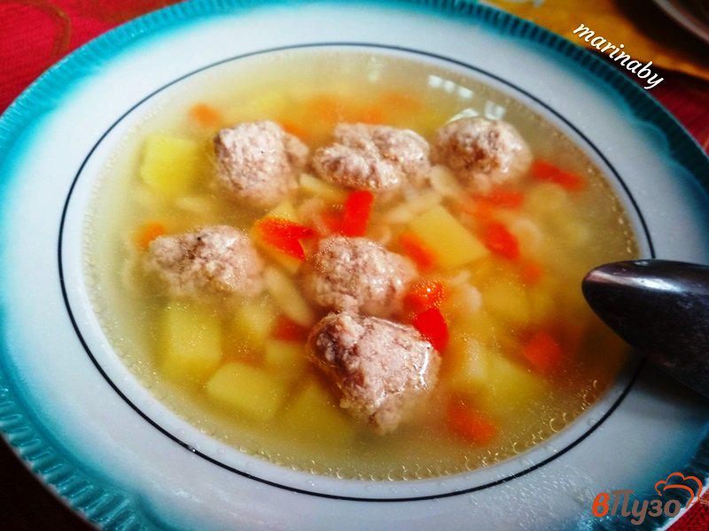 Фото приготовление рецепта: Суп с фрикадельками шаг №7