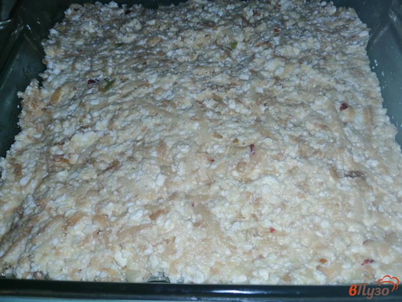 Фото приготовление рецепта: Творожная запеканка с яблоками без сахара шаг №5