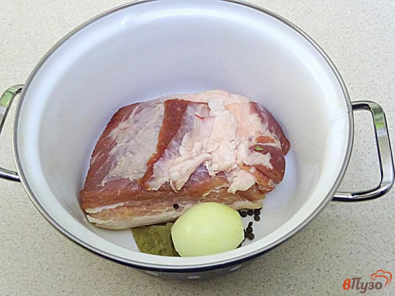 Фото приготовление рецепта: Свиная грудинка варёная шаг №4