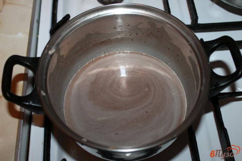 Фото приготовление рецепта: Горячий шоколад с орешками по - домашнему шаг №3