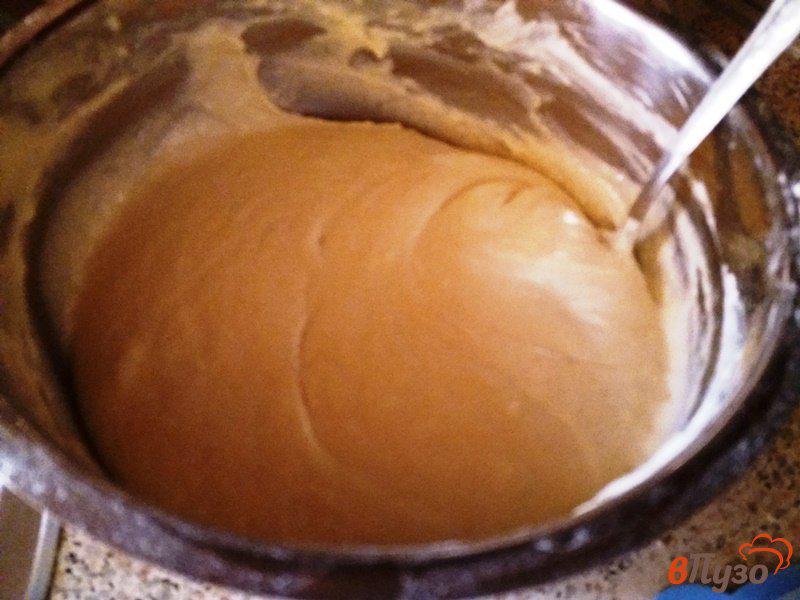 Фото приготовление рецепта: Оладушки из простокваши с черничным соусом шаг №1