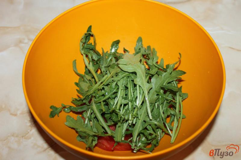 Фото приготовление рецепта: Салат из авокадо с фетой и бри шаг №2