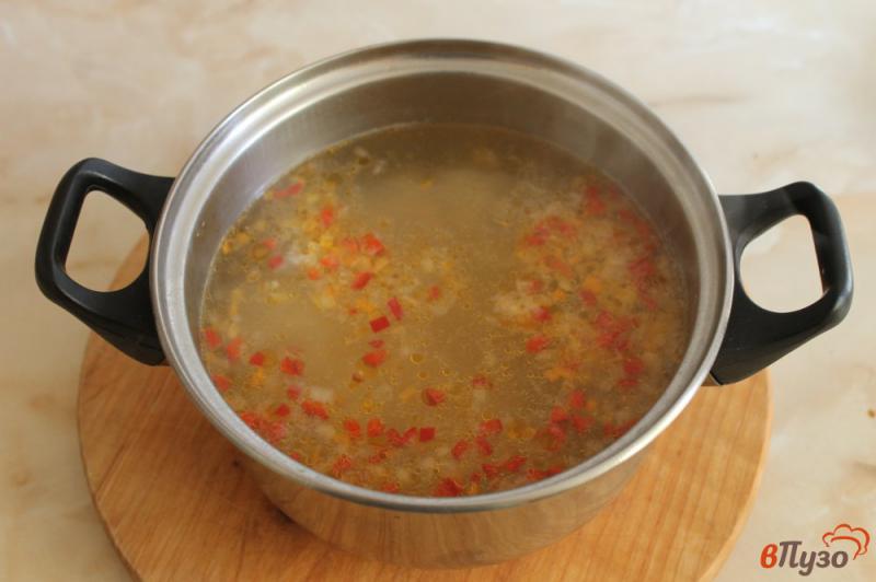 Фото приготовление рецепта: Суп с мясными шариками и брокколи шаг №5