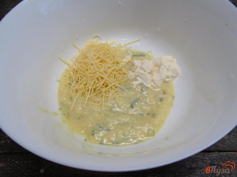 Фото приготовление рецепта: Томатный суп с цветной капустой и картофельными клецками шаг №7