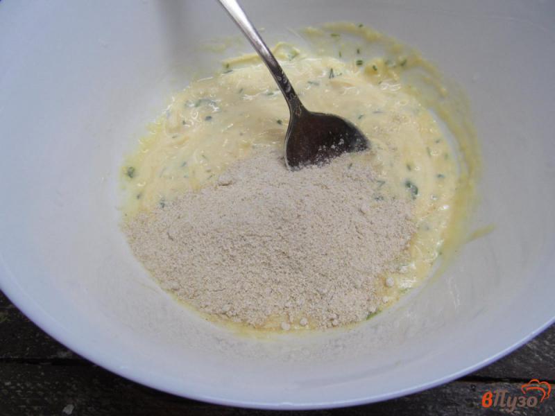 Фото приготовление рецепта: Томатный суп с цветной капустой и картофельными клецками шаг №8