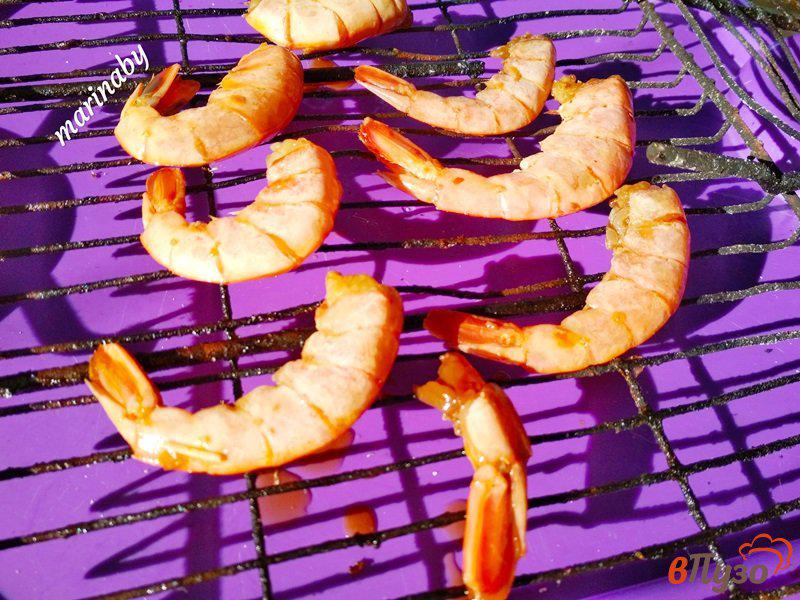 Фото приготовление рецепта: Креветки гриль в сладко-кислом маринаде шаг №5
