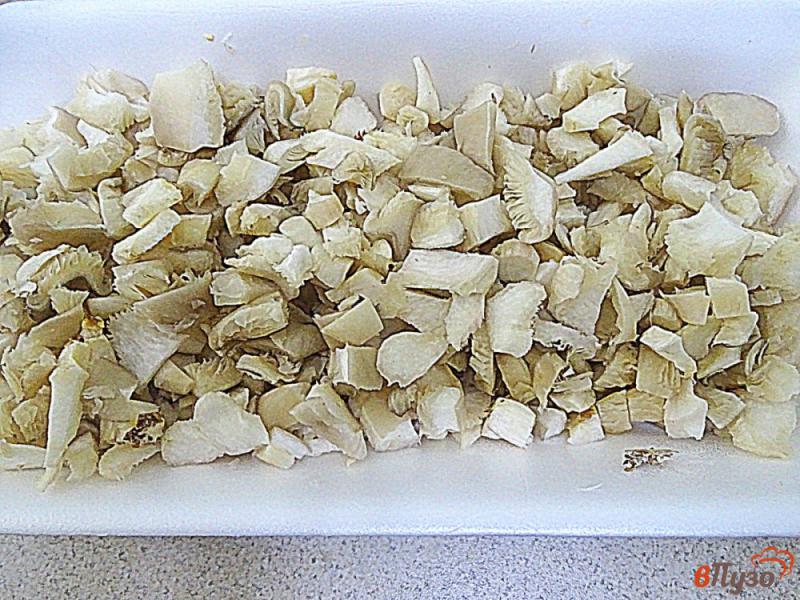 Фото приготовление рецепта: Голубцы с фаршем, рисом и вешенками шаг №2