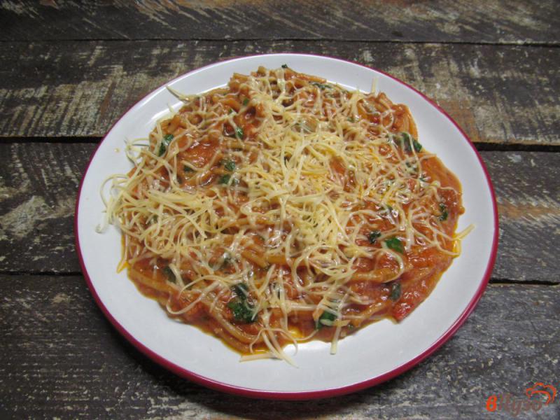 Фото приготовление рецепта: Неаполитанские спагетти с грибами шаг №6