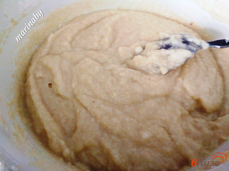 Фото приготовление рецепта: Картофельные оладьи (драники) шаг №4