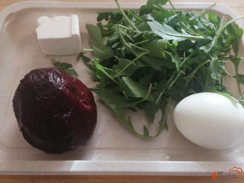 Фото приготовление рецепта: Салат со свеклой и брынзой шаг №1