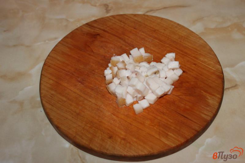 Фото приготовление рецепта: Хрустящий картофель на сале с добавлением красного перца шаг №2