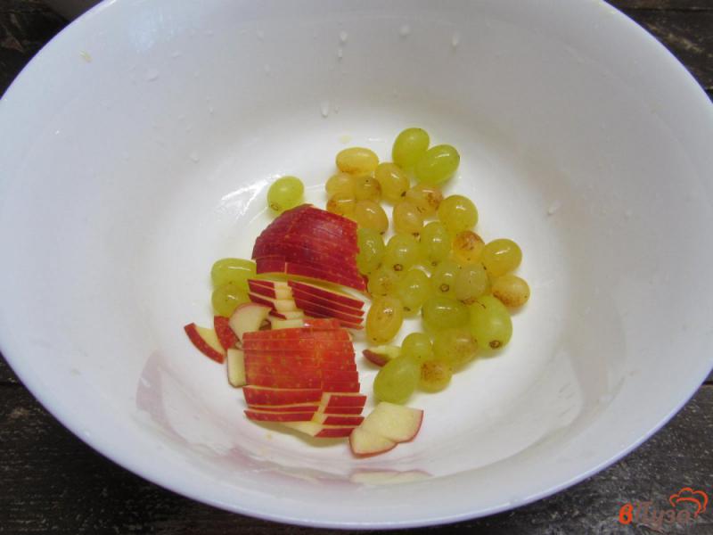Фото приготовление рецепта: Теплый фруктовый салат шаг №2