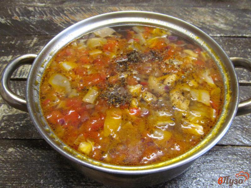 Фото приготовление рецепта: Грибной суп с фунчозой шаг №9