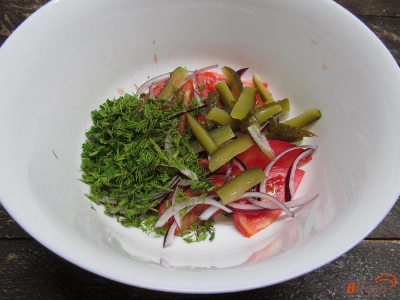 Фото приготовление рецепта: Салат с соленым огурцом и мясом свинины шаг №3